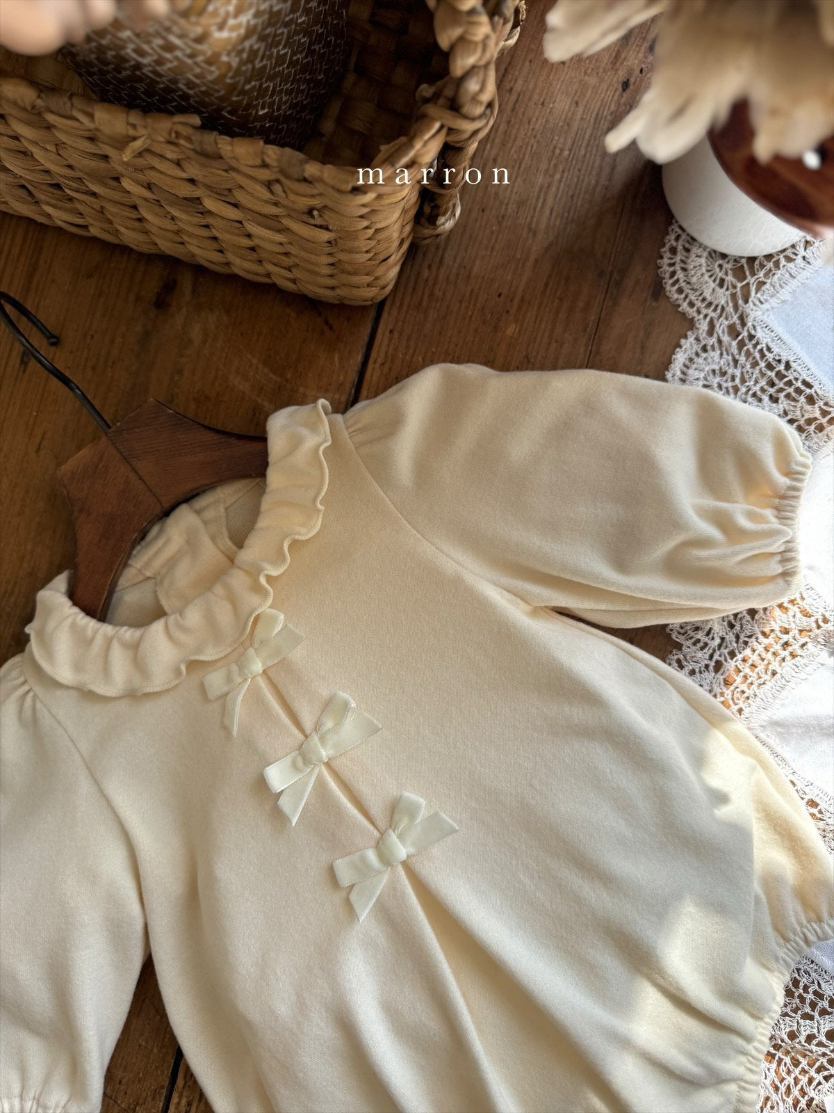 Ribbon frill suit