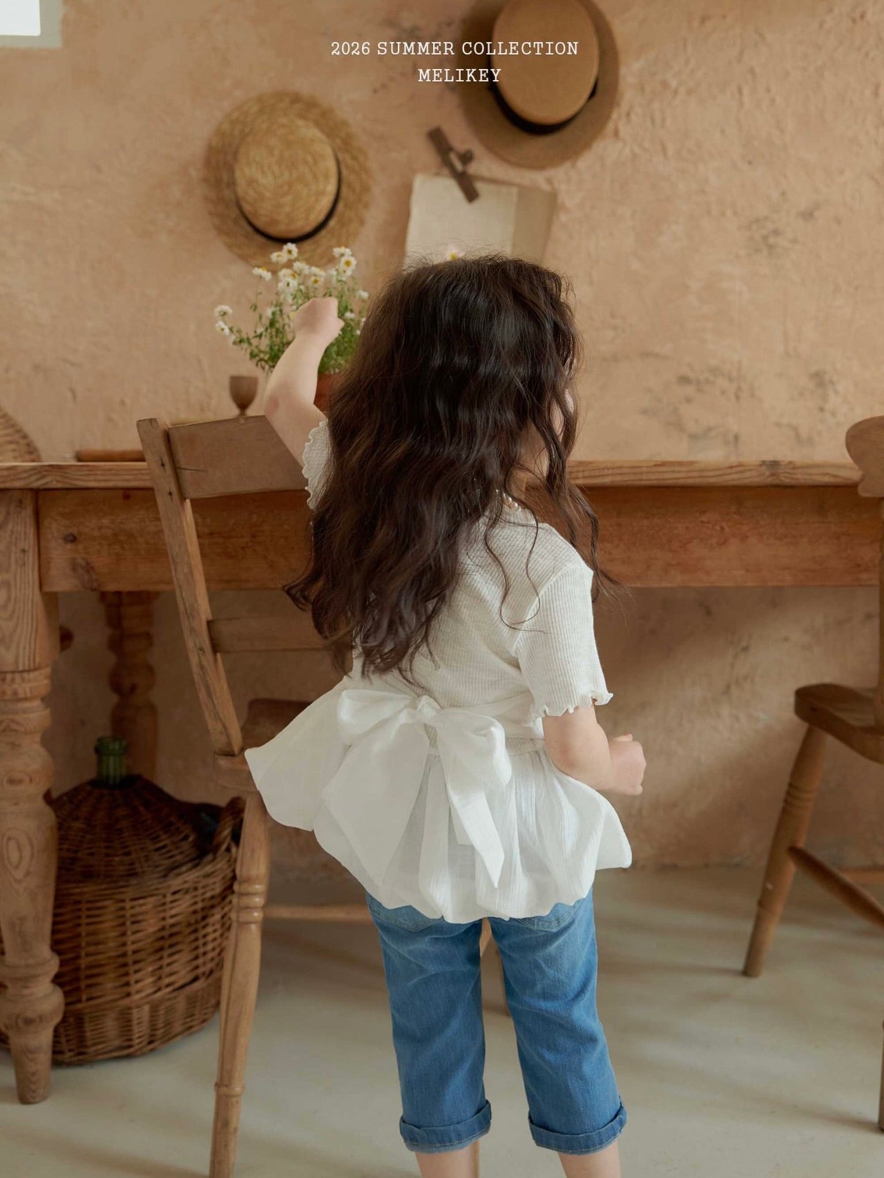 Bouncy ribbon T shirt