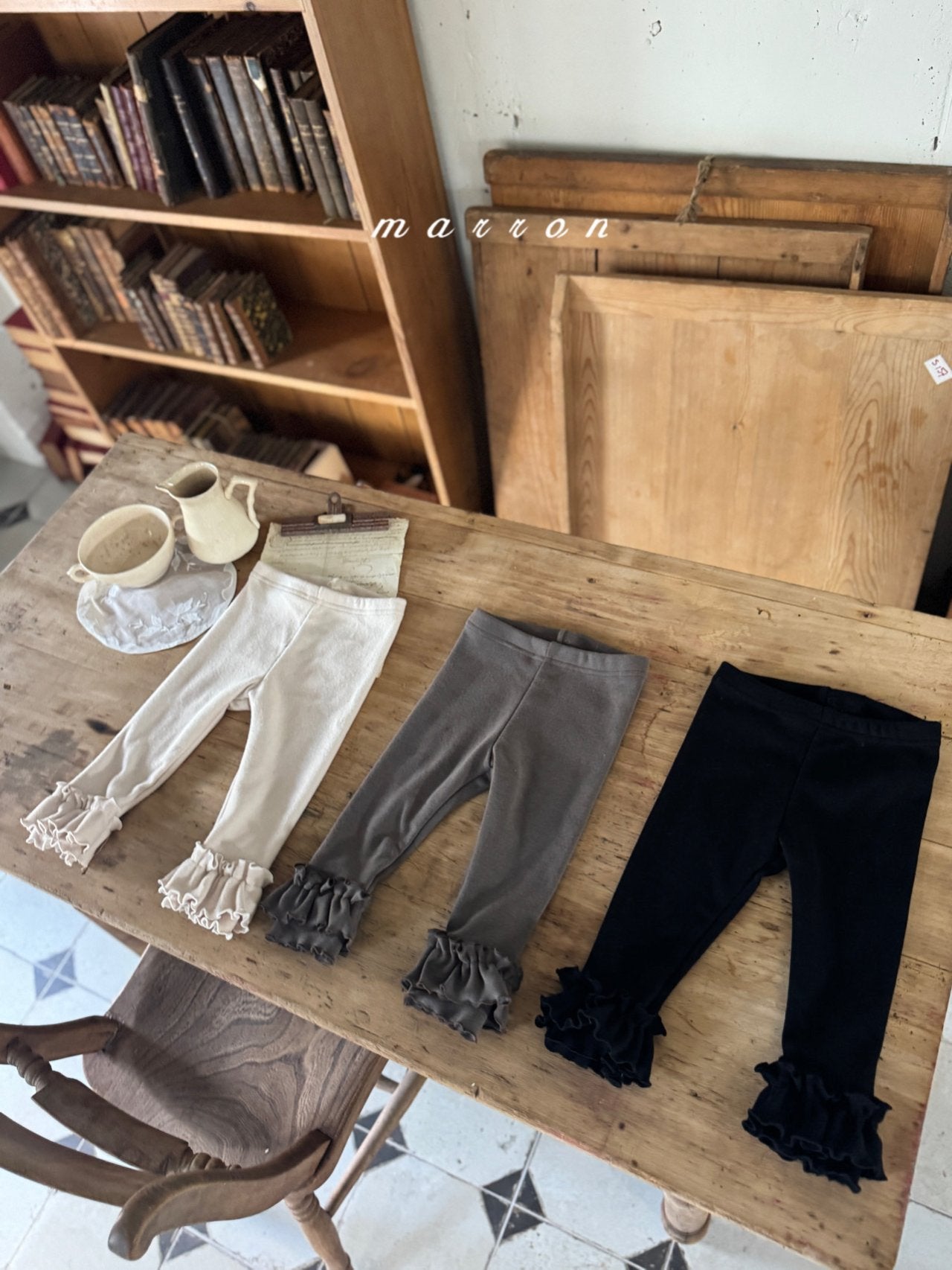 Fleece frill leggings