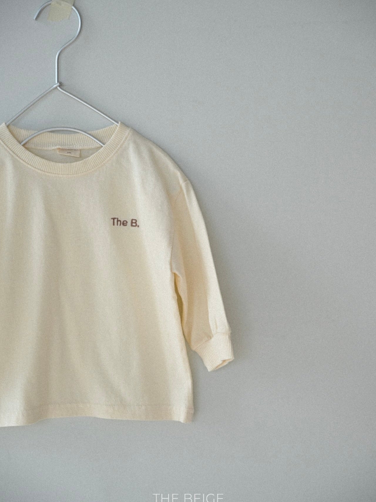 The B long sleeve T