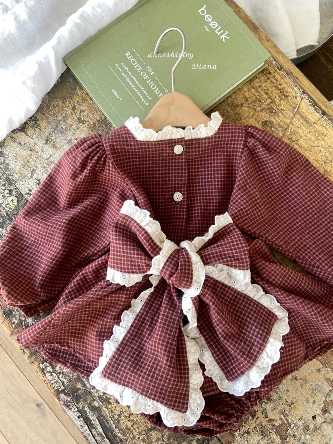 Carol lace ribbon suit