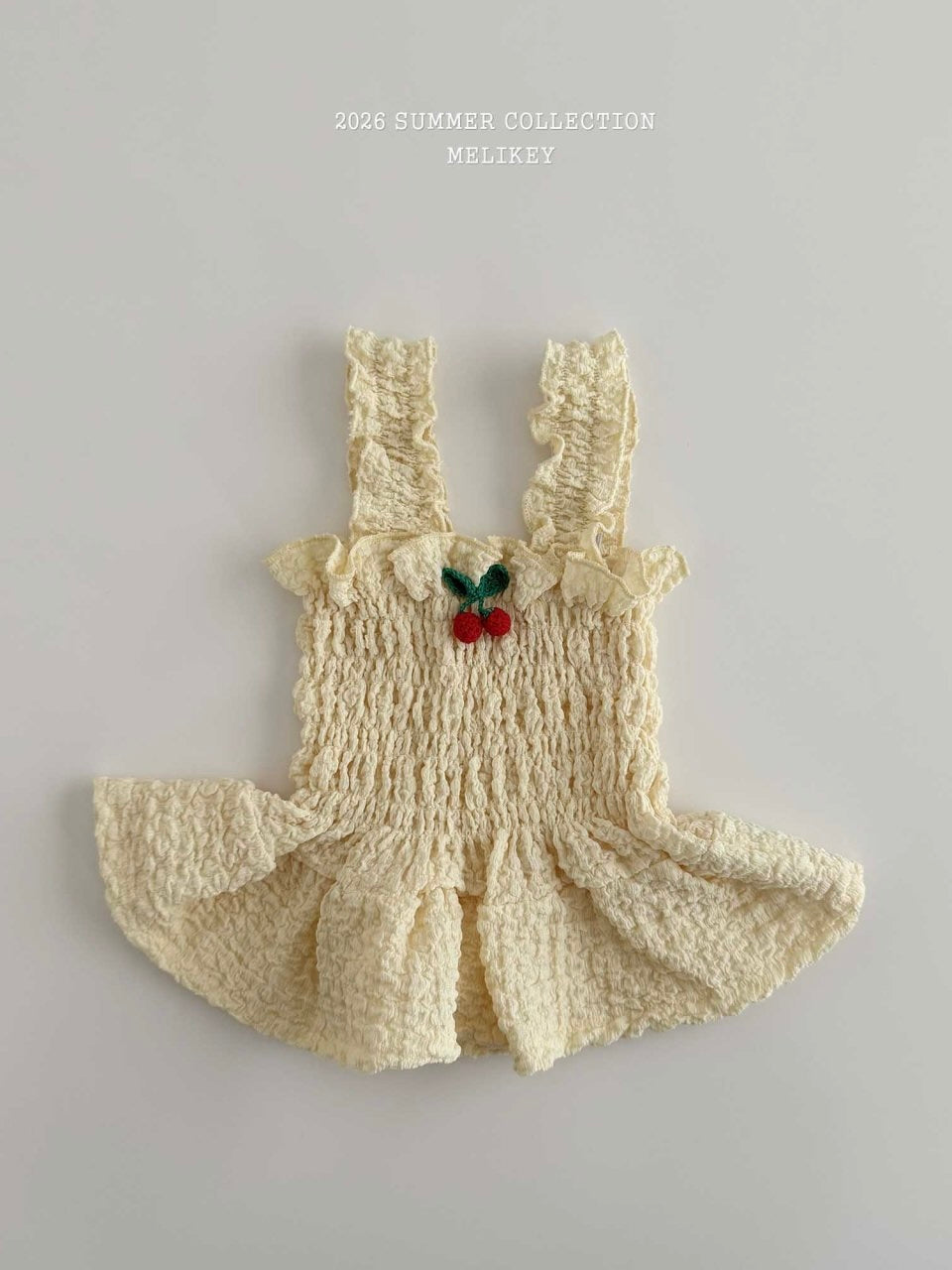 Cherry tucking blouse