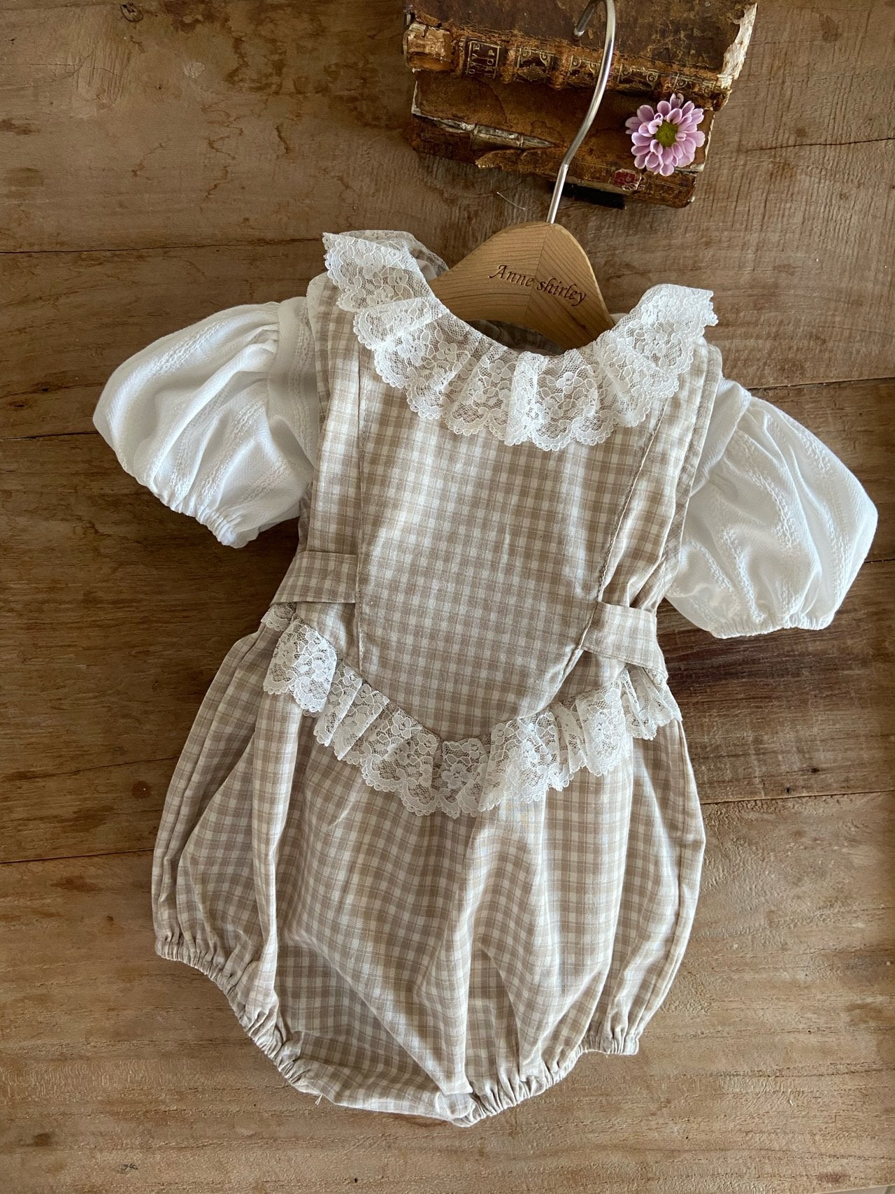 Minne ribbon rompers