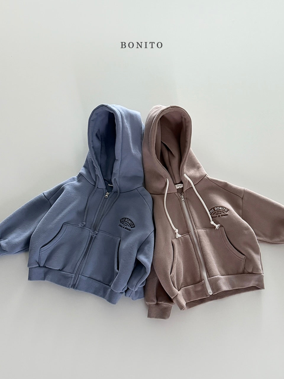 Front slit zip-up hoodie