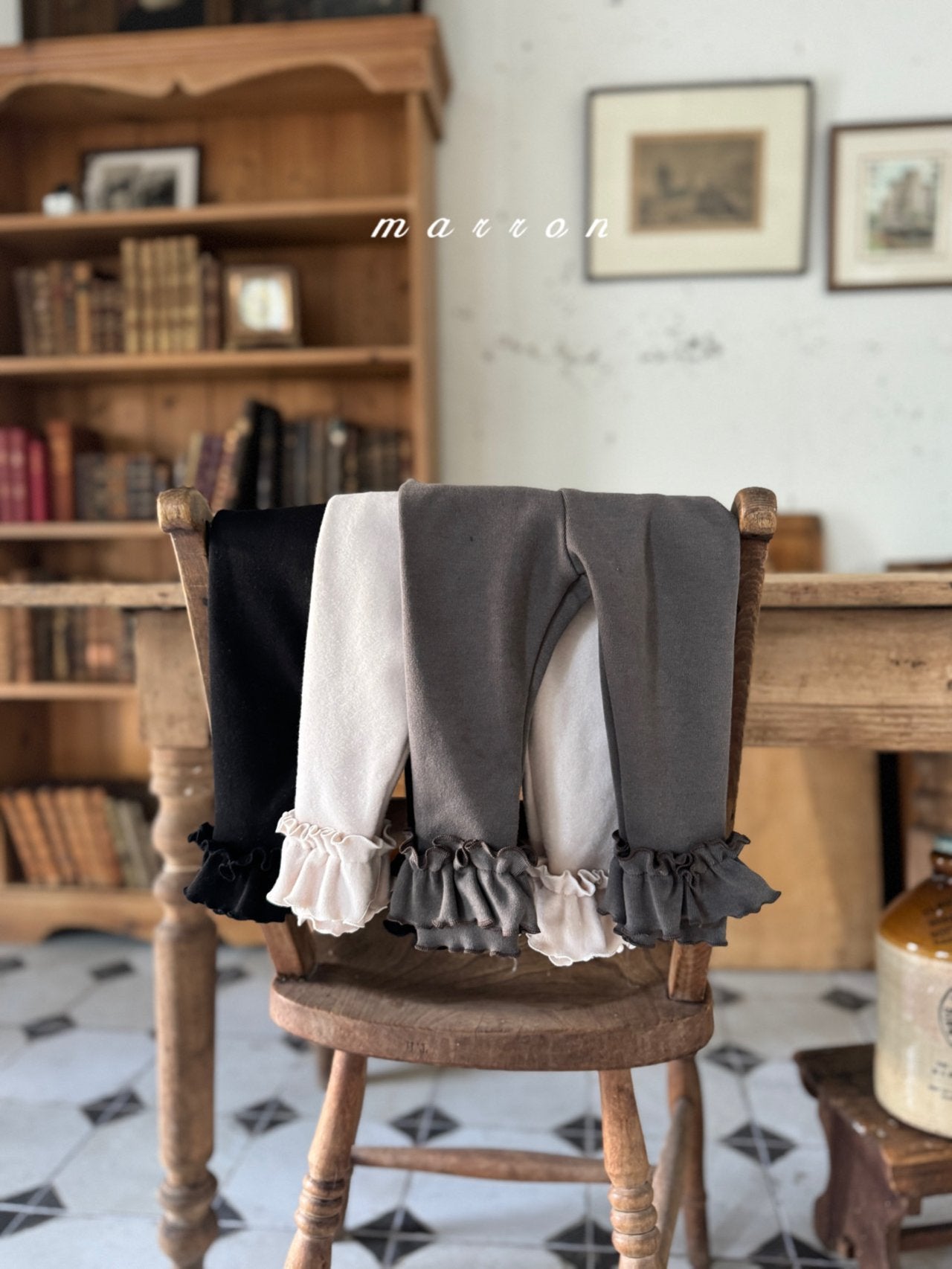 Fleece frill leggings