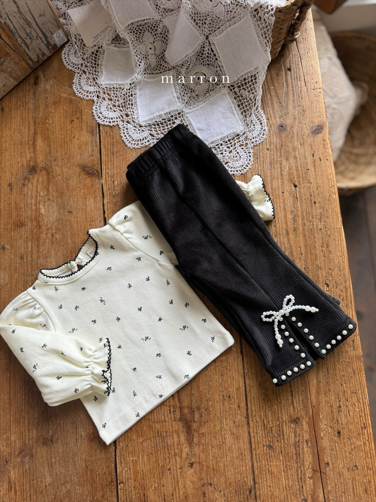 Pearl ribbon pants