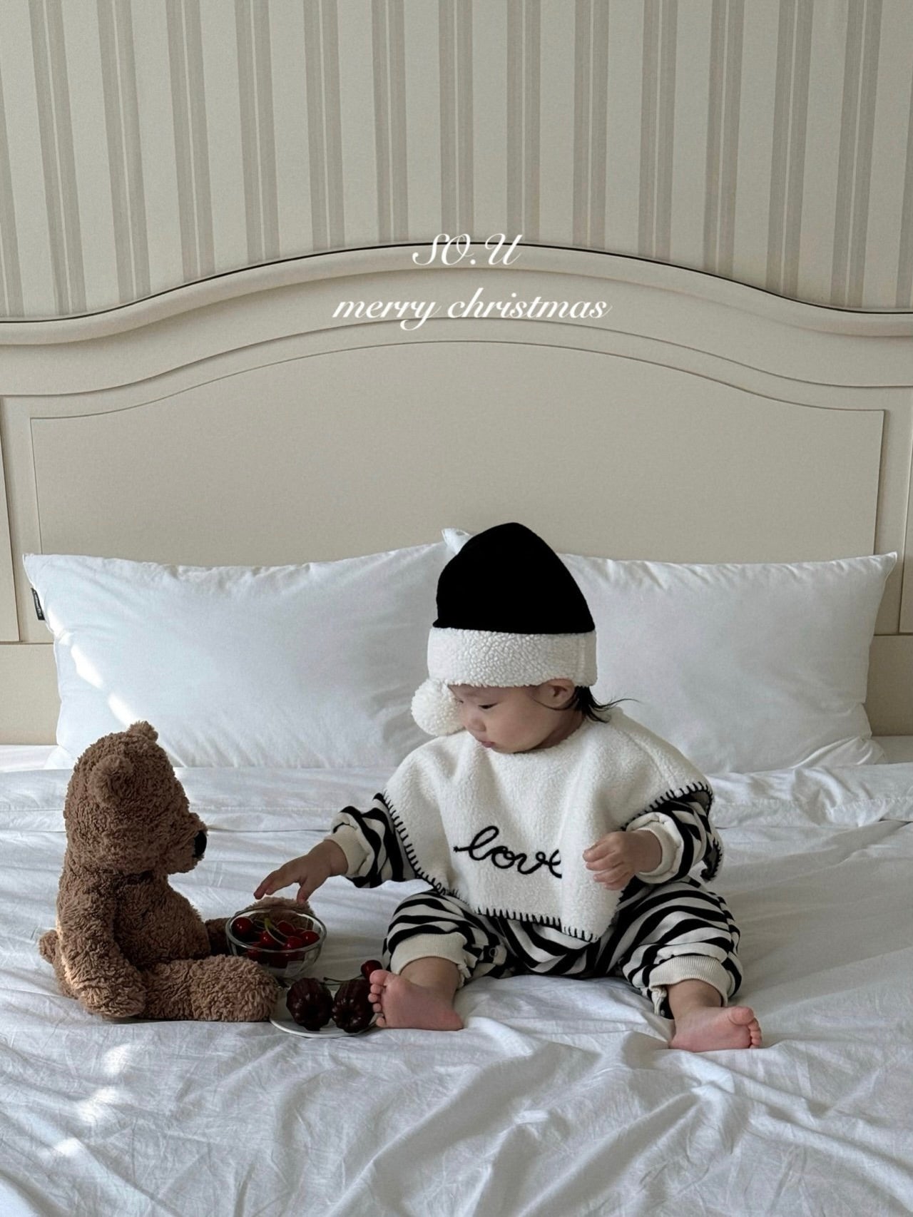 Christmas embroidered cape