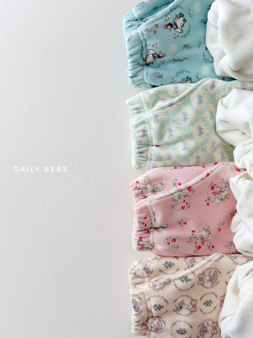 Pattern mink jogger pants