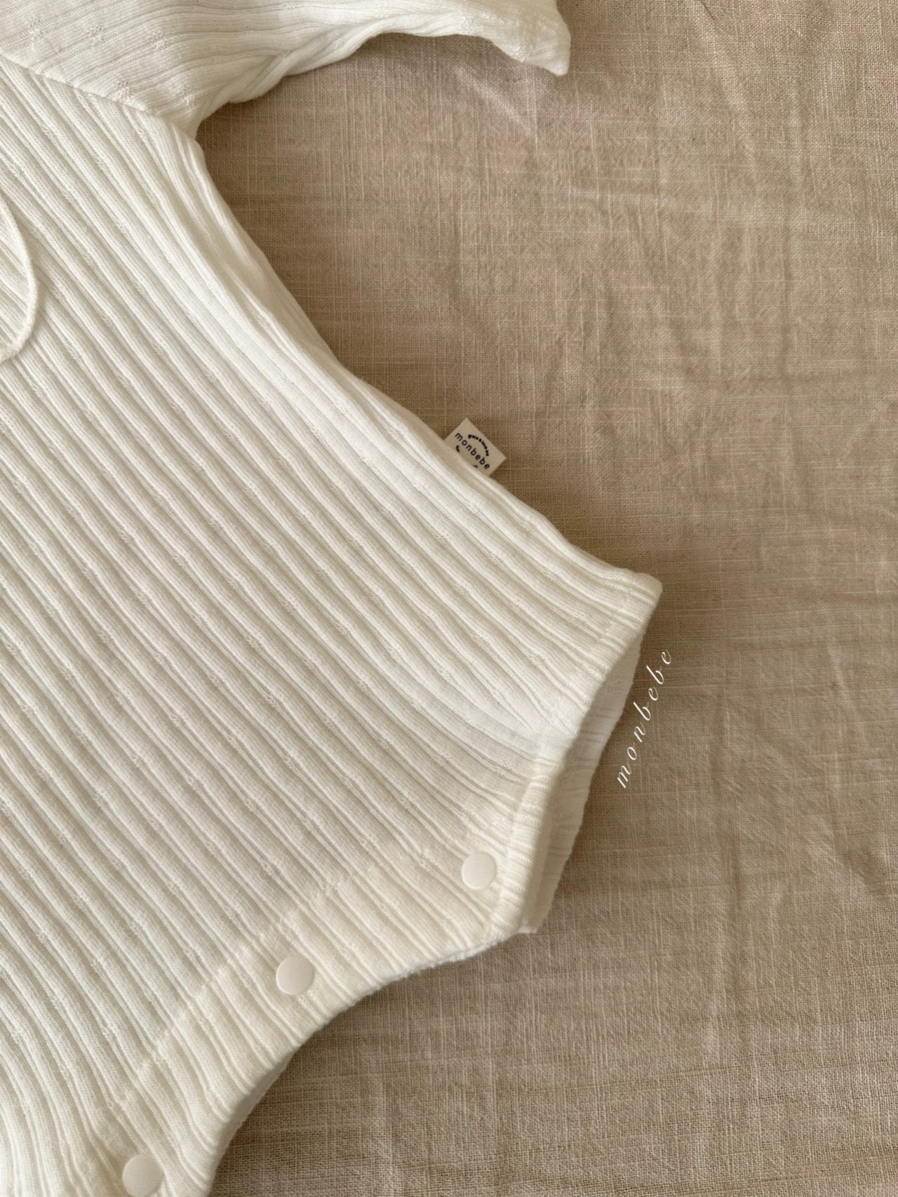 Leo boy rompers (with beanie)