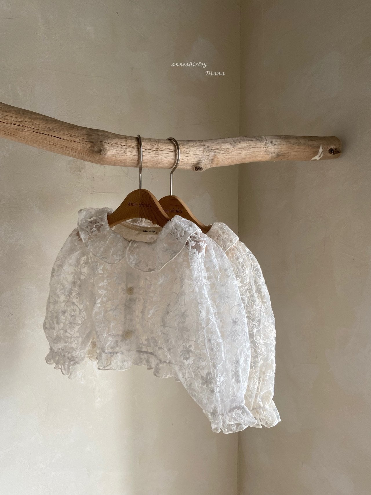 Lace collar cardigan