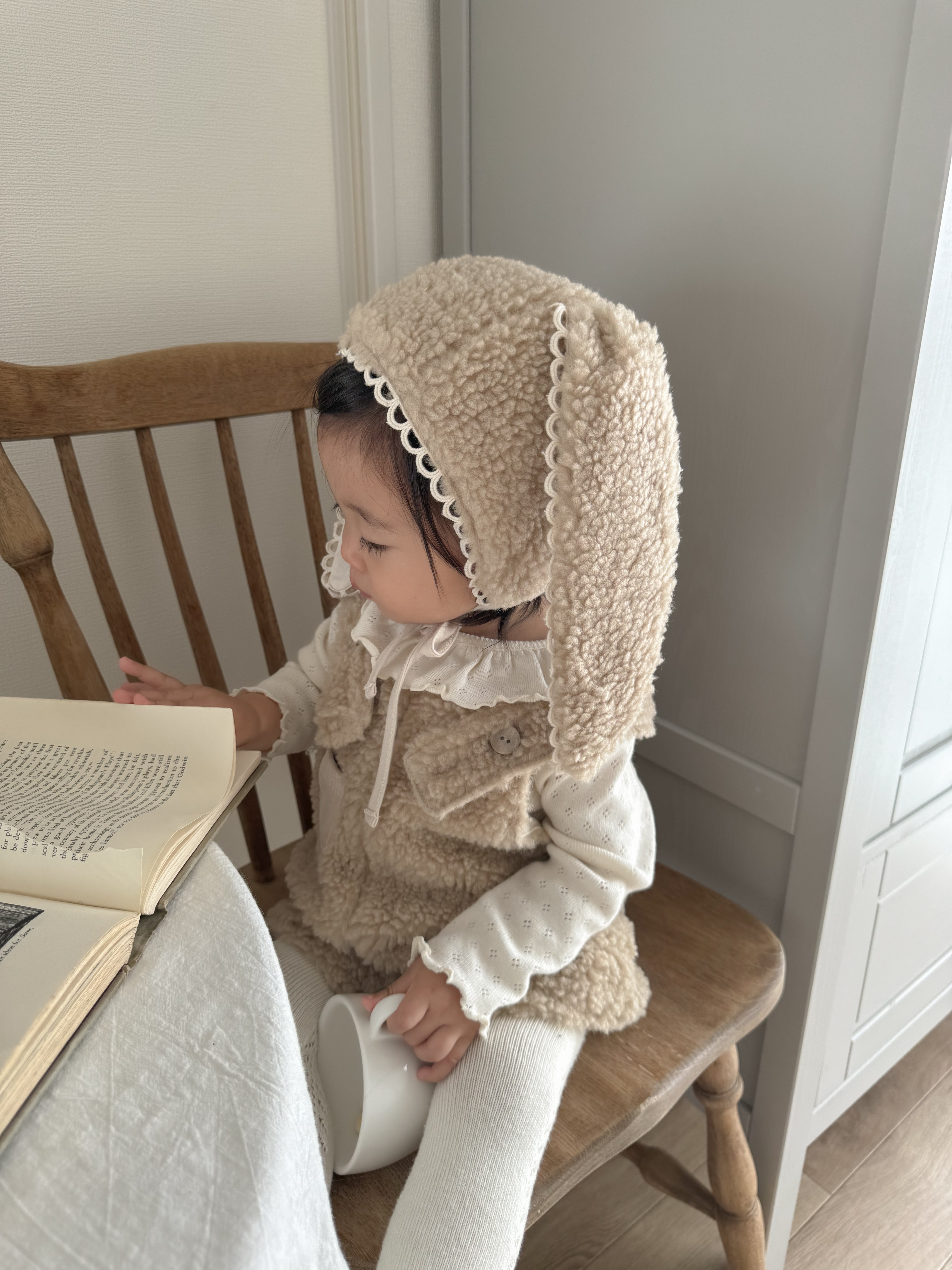 Fluffy bunny bonnet