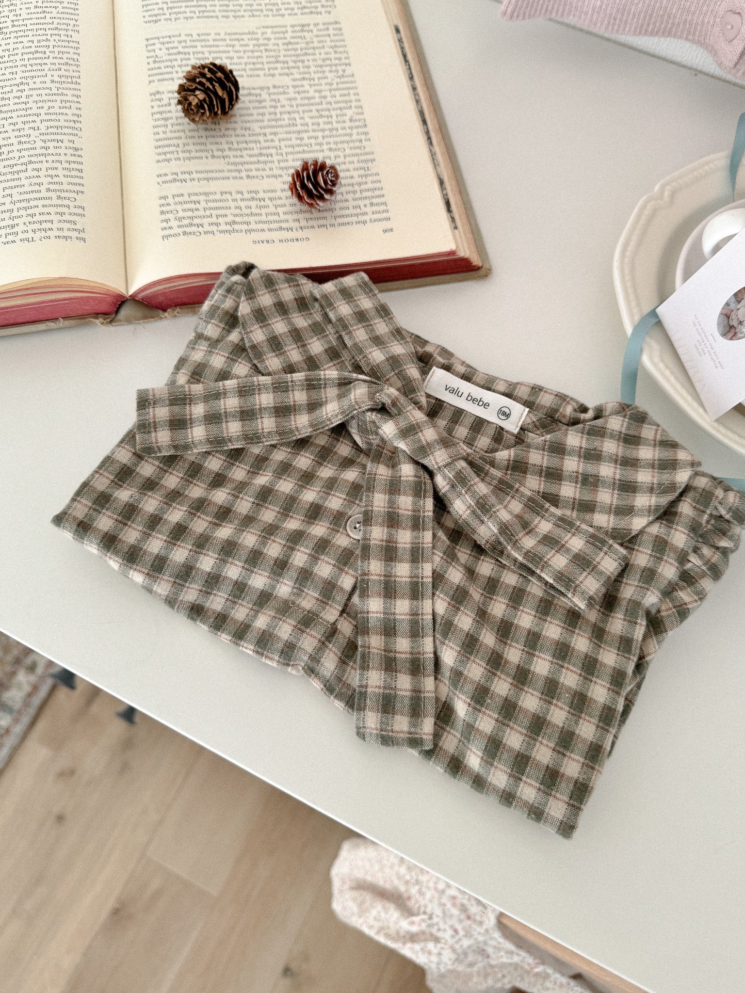 Betty check ribbon blouse