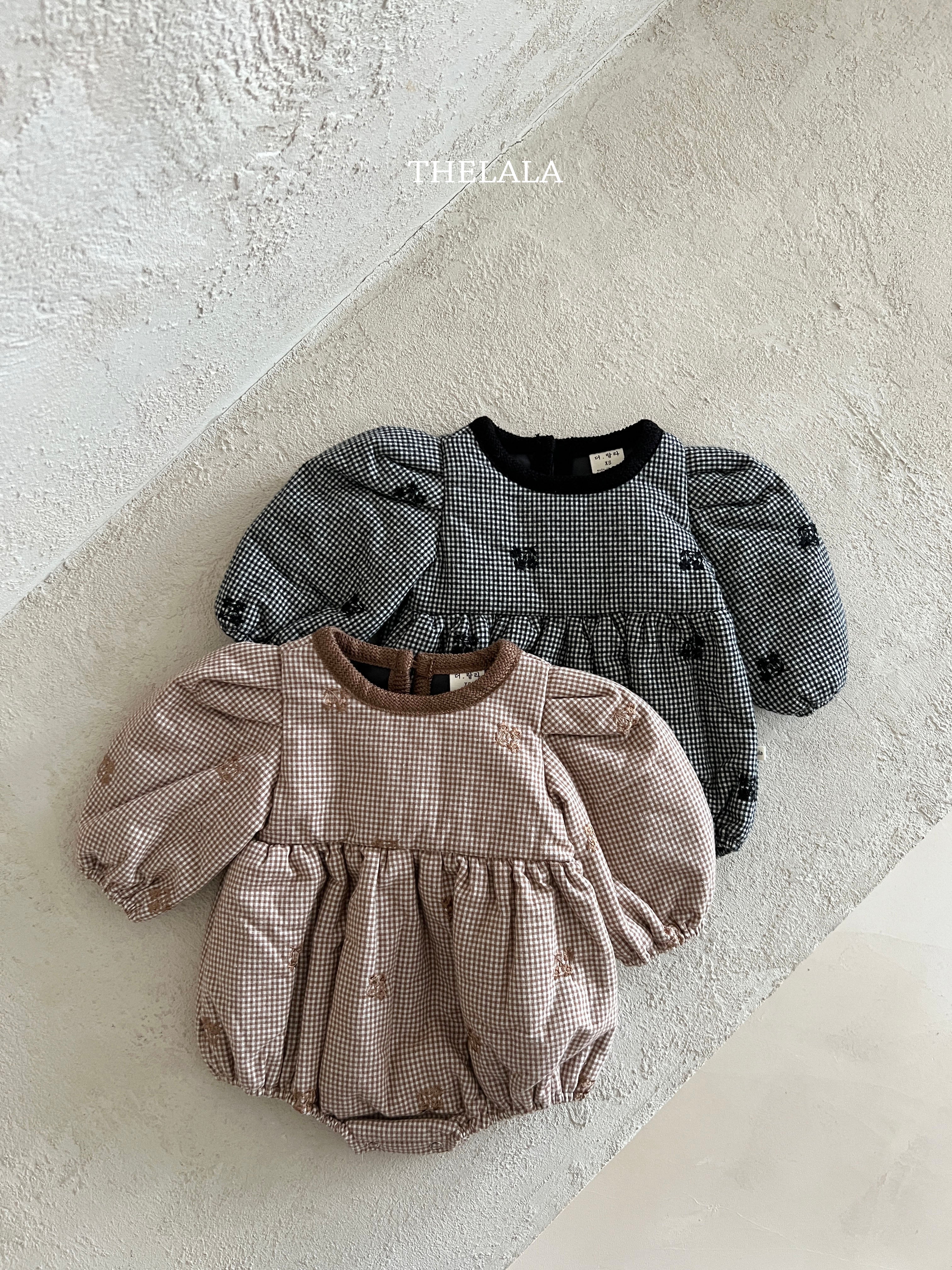 Pie embroidery rompers