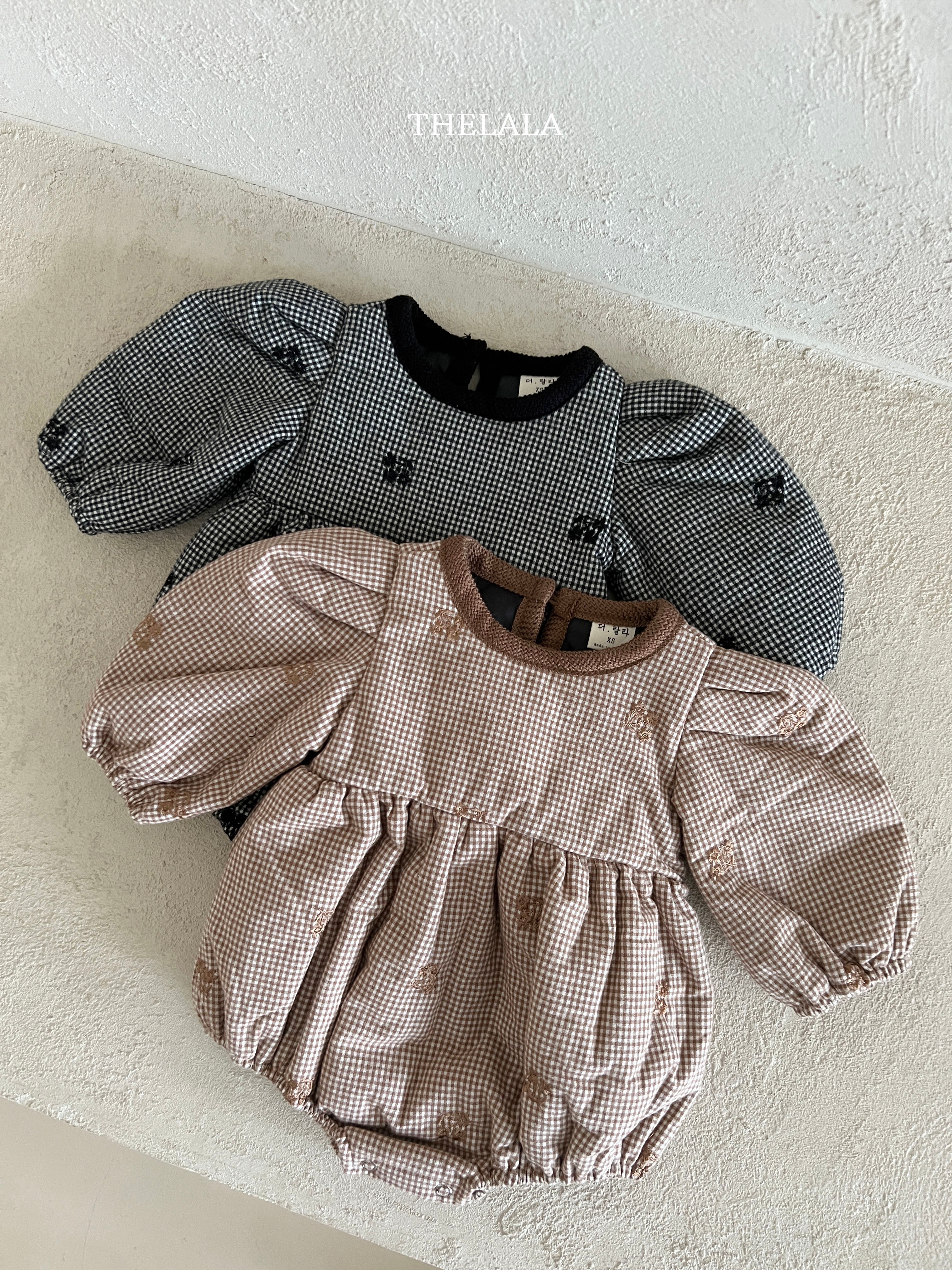 Pie embroidery rompers