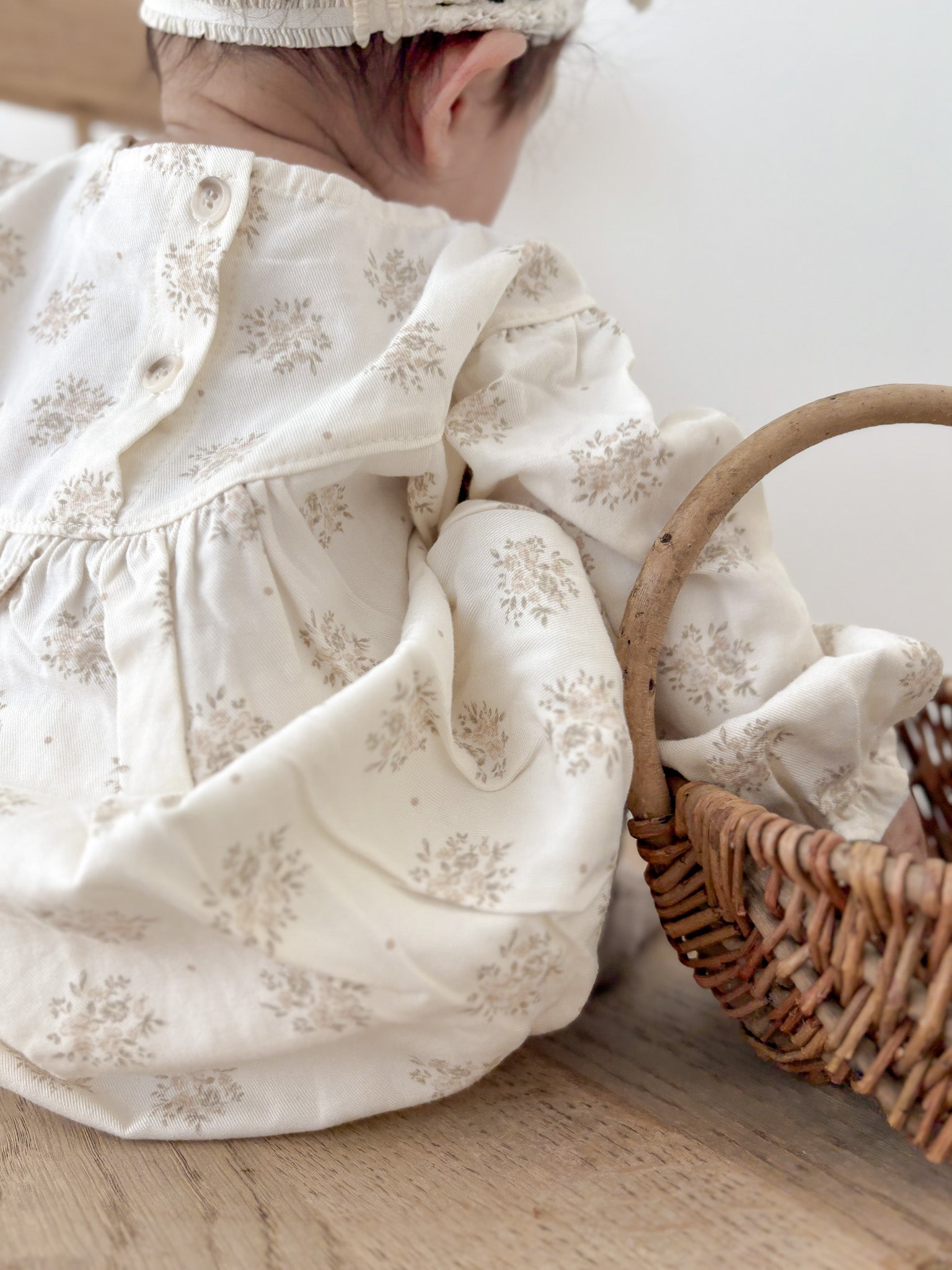 Shirring flower rompers