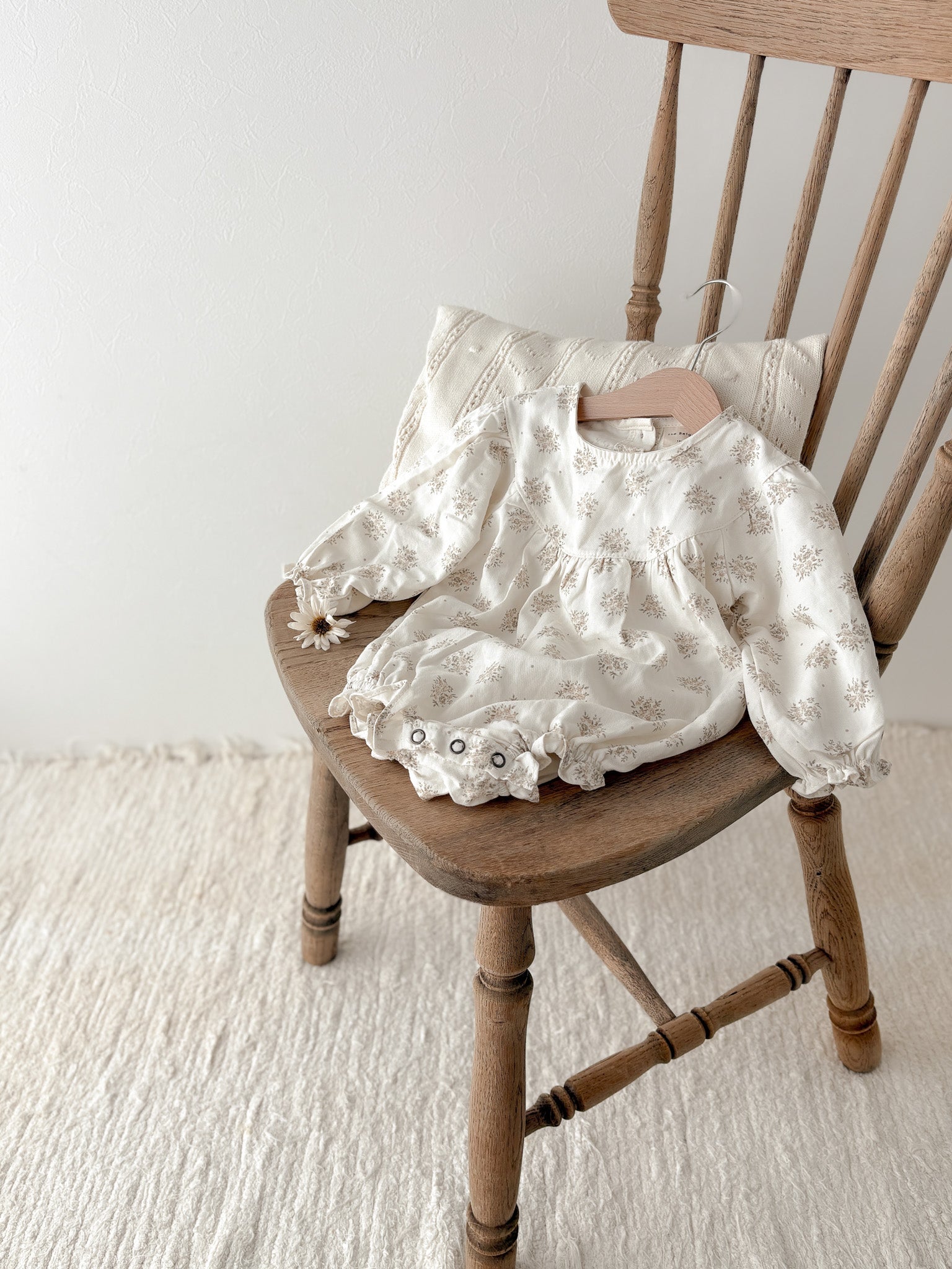 Shirring flower rompers